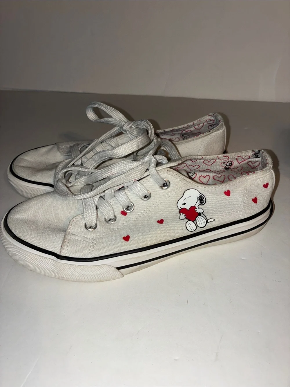 Snoopy, White Canvas Sneakers, Child’s Size 1